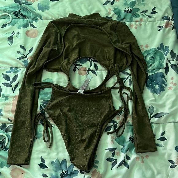 Olive green Savagexfenty “sleep and shine straps teddy” lingerie - Picture 2 of 4